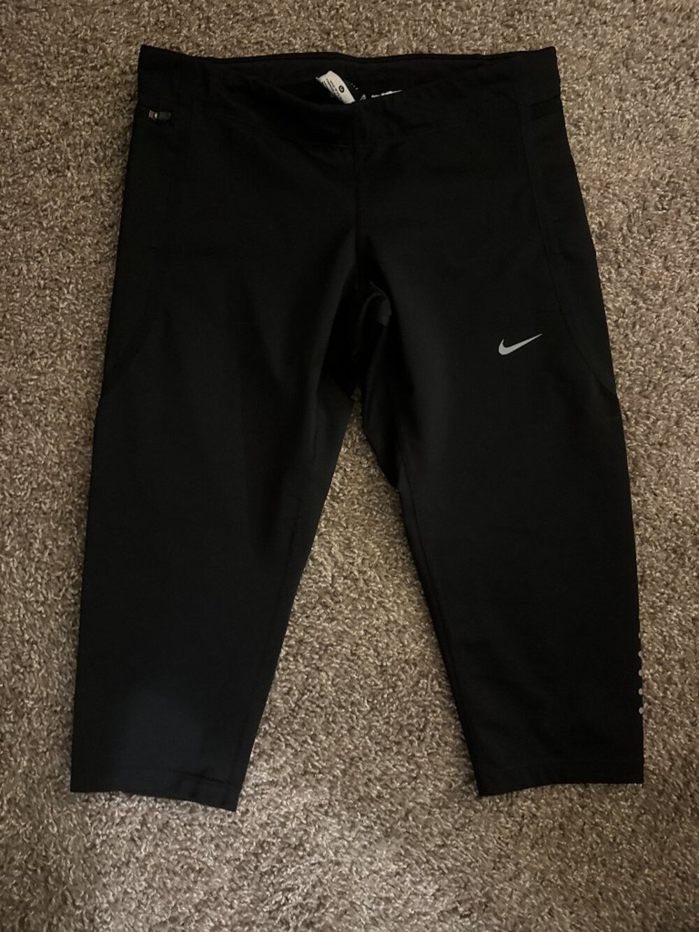 Nike DriFit Black Cropped Athletic Leggings